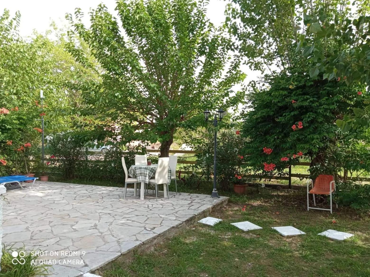 Errika Apartamento Ypsos Exterior foto